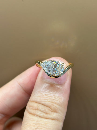 Pear-001|Unique Wave Band 18K/14K Yellow Gold Pear Shaped Diamond Solitaire Ring, Tear Drop Engagement Ring for Her